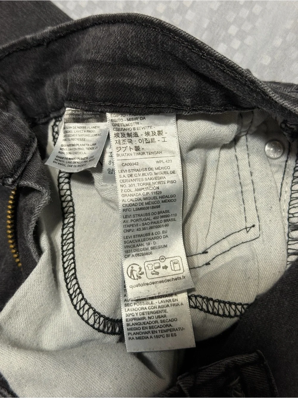 Levis size 31x30